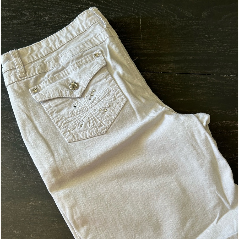 Pretty white jean shorts